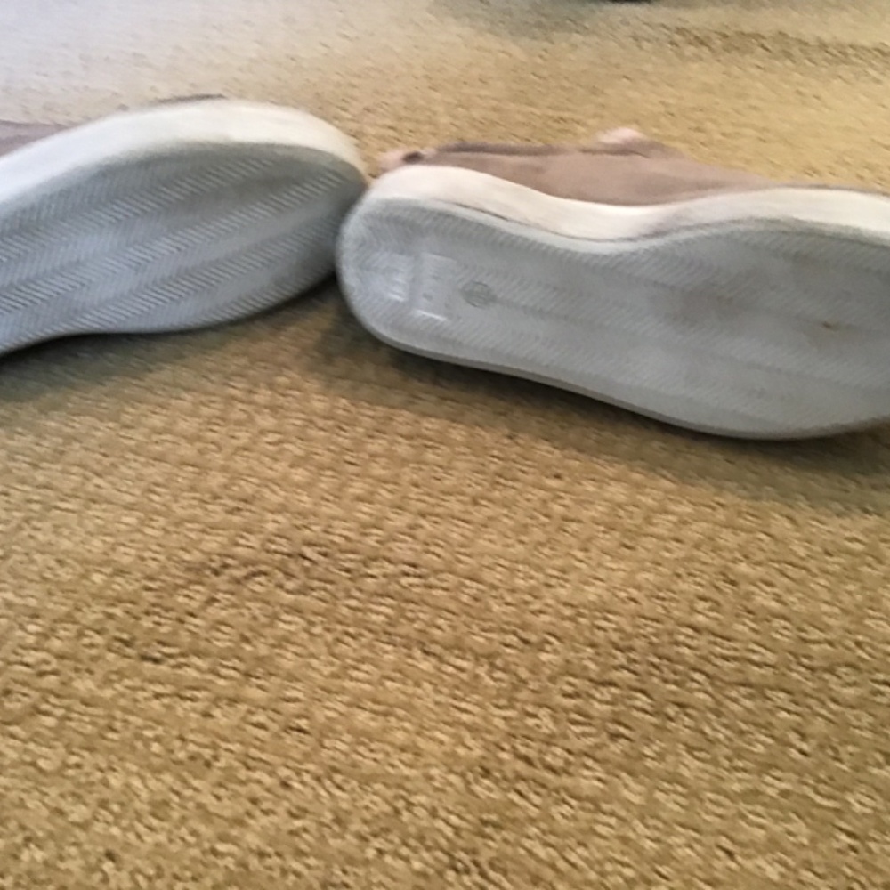 Shoes - Picture 2 of 3